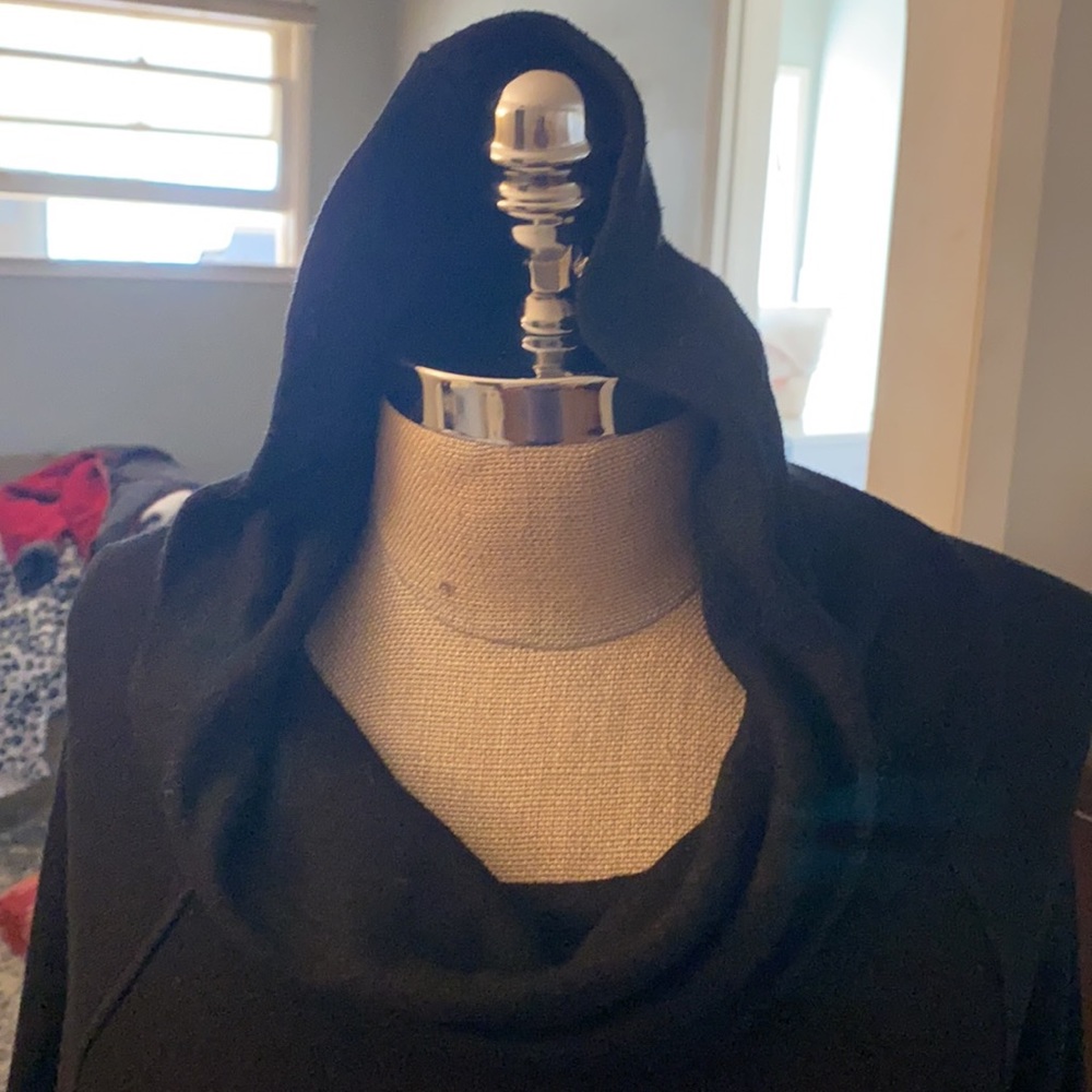 EVEREVE + Michael Stars from Neiman’s black jersey dress w/ hoodie. Made in USA - Picture 4 of 15